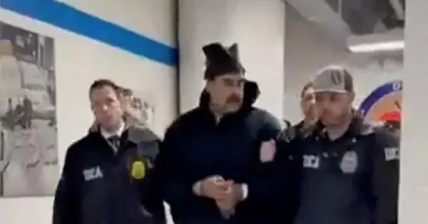 毒菇先生:认知衰退?转移视线?逃避回答?混乱如何成为特朗普的执政手段 权力的混乱艺术