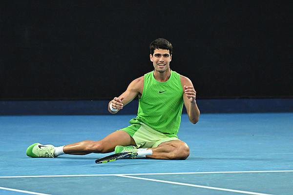 阿尔卡拉斯vs德约科维奇 跨时间对决