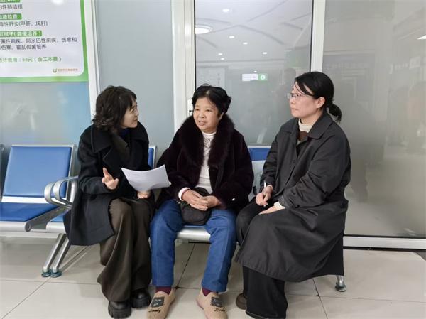 建议适老化药品说明书成强制标配 让老年人用药更安心