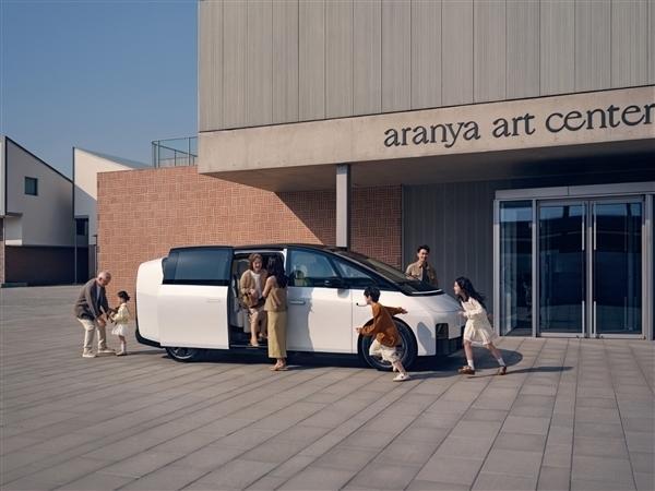 理想汽车2025年净利润11亿