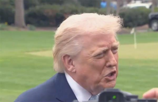 特朗普吹嘘民调支持率100%