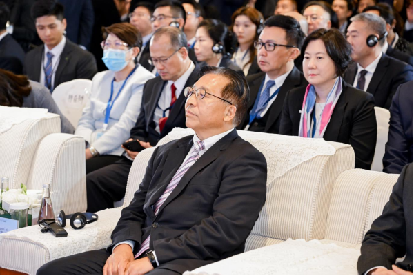 乌兹别克斯坦—中国（香港）商务论坛 暨“乌兹别克斯坦制造”展览在港隆重举行