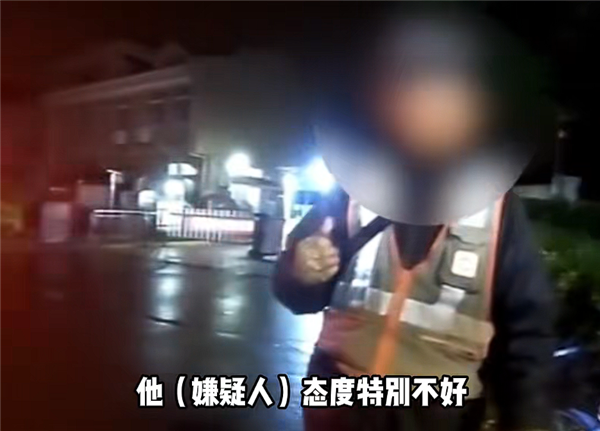男子酒后因5元停车费赶走代驾被举报 醉驾被捕态度恶劣