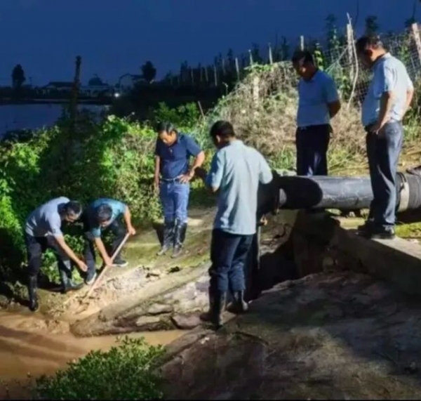 我水性好，我先下！軍人休假遇突發(fā)管涌跳水排查5小時(shí)