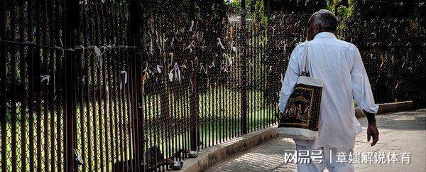 寺庙保安31棍打死70岁老人被逮捕 冷漠旁观者引众怒