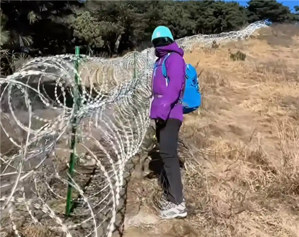 泰山周边建起135公里隔离铁丝网引争议 景区发文公开道歉