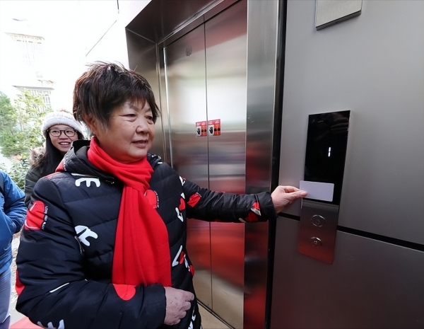 媒体：让加梯难题终结在盖房那一刻，未来5年老楼将全面改造