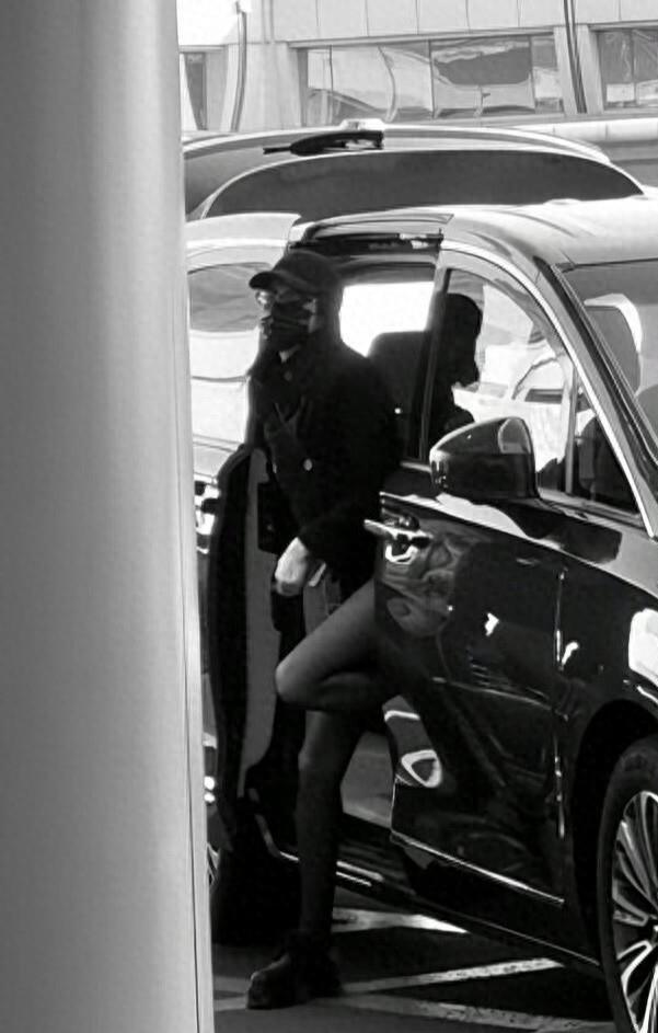 迪丽热巴工作室审美 新团队造型惊艳全网