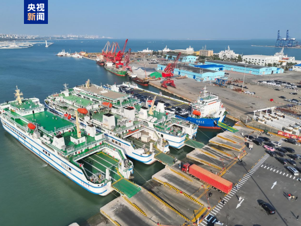 2026年春运首日琼州海峡过海旅客近10万人次