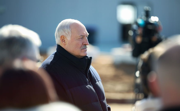 卢卡申科严厉警告⚠️北约：不要干涉白俄罗斯事务