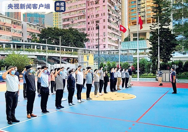 香港警队7月1日起全面转用中式步操