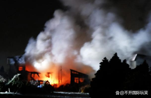 日本強(qiáng)震后多人在機(jī)場大廳打地鋪 意外的生存挑戰(zhàn)