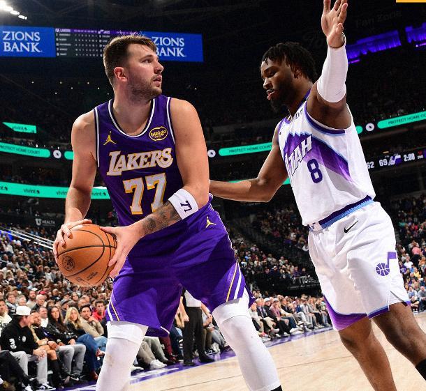 湖人逆转爵士 东契奇狂轰45分 紫金军团险胜延续连胜