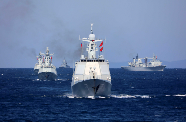 日本抄中俄后路?中俄联手镇住高市,一旦冲突,首个打击目标浮现