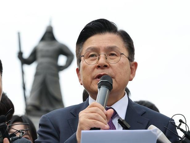 韓國無黨派總統(tǒng)候選人黃教安退選 支持金文洙對抗李在明