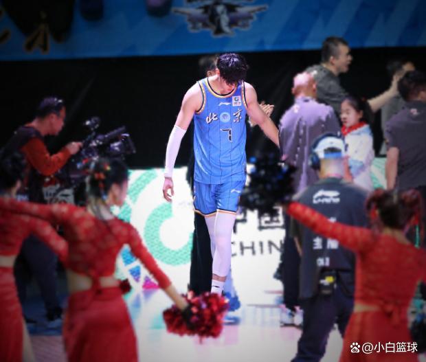 曾凡博赛季首秀18分