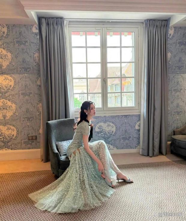 奚梦瑶何猷君婚礼上摆蒜苔 七年承诺终成现实