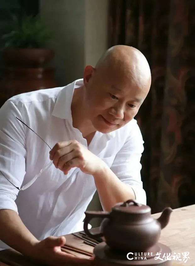 吕俊杰2025（云浮）紫砂艺术展暨“大美云浮”紫砂主题壶捐赠仪式在广东省云浮市举行