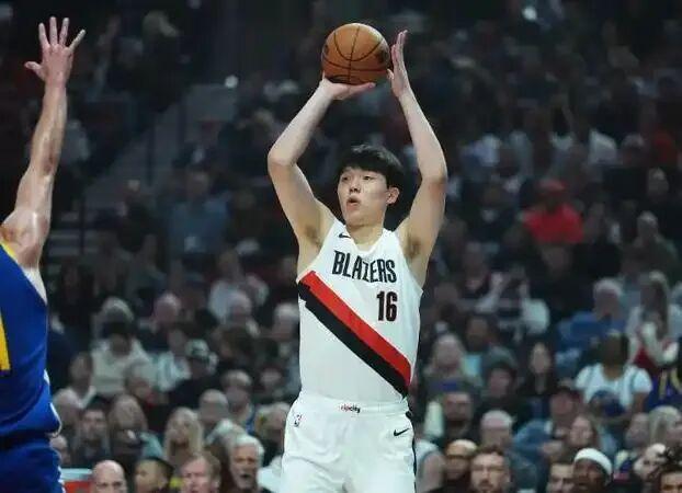 开拓者战胜勇士 换帅首战告捷