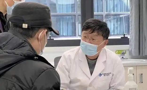 每天吃根黄瓜，血压悄悄降了，你知道它还有啥好处？