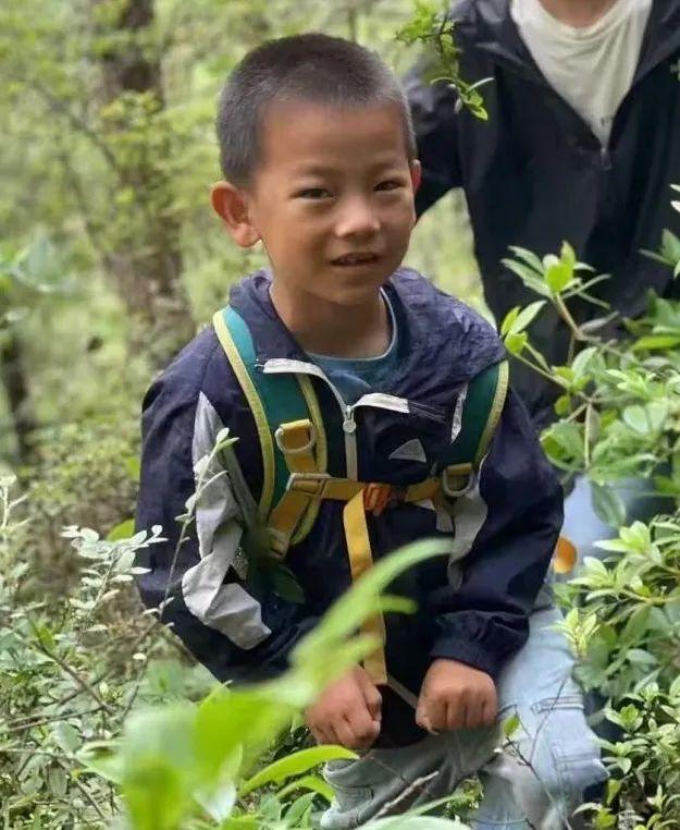 自闭症男童走失超72小时 多方搜救 深山雨夜添难度