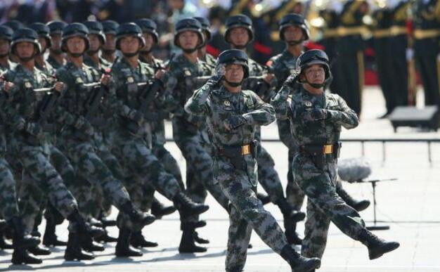 晚报|中国今年军费增长7.1% 新任美国驻华大使抵华