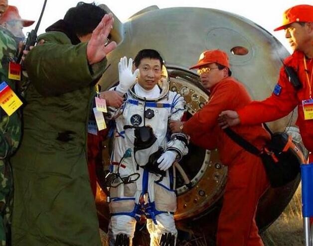 杨利伟“难以承受的”26秒，中国火箭研制团队攻克了