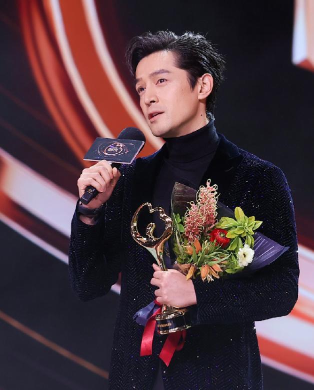 赵灵儿李逍遥的十年之约完成了！好想哭！胡歌还是刘亦菲的李逍遥啊！