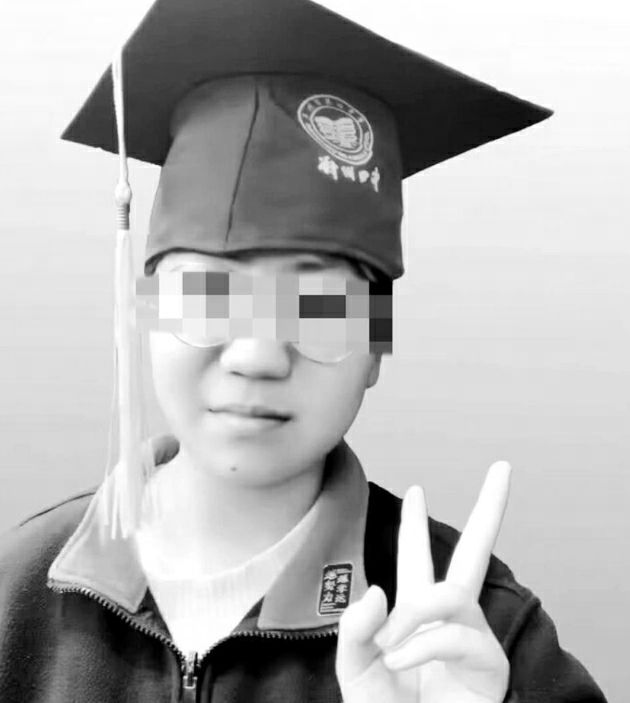 唐尚珺第15次高考成绩为594分：会去读大学