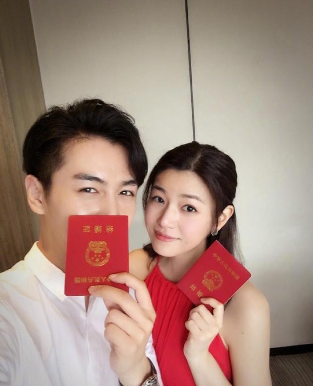 陈妍希陈晓离婚 九年情缘终落幕