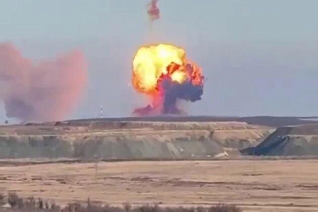 俄罗斯洲际弹道导弹爆炸画面 普京遭受重击