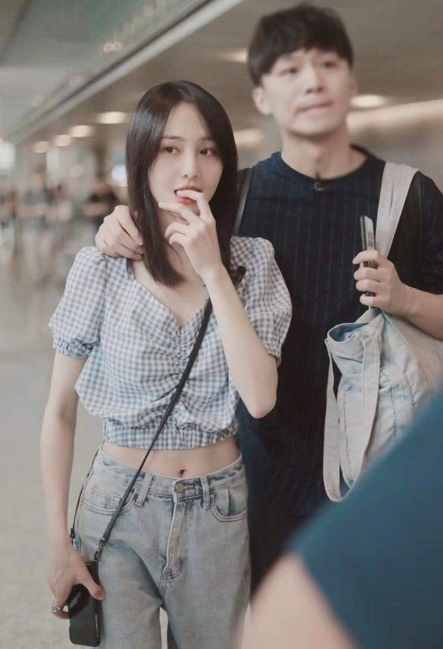 朱丹谈代孕：怀孕都不能亲自做 为什么要当妈妈？