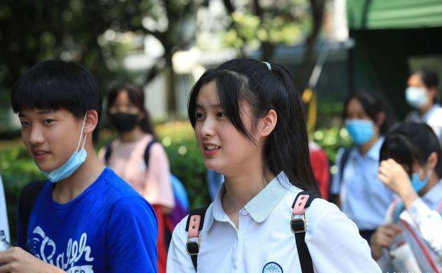 安徽中考语文题引争议，《登鹳雀楼》难倒很多考生