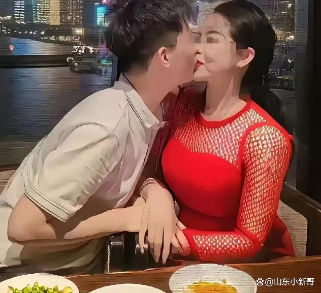 29歲男子和兩富婆姐弟戀騙走近2000萬(wàn) 甜言蜜語(yǔ)背后的貪婪陷阱