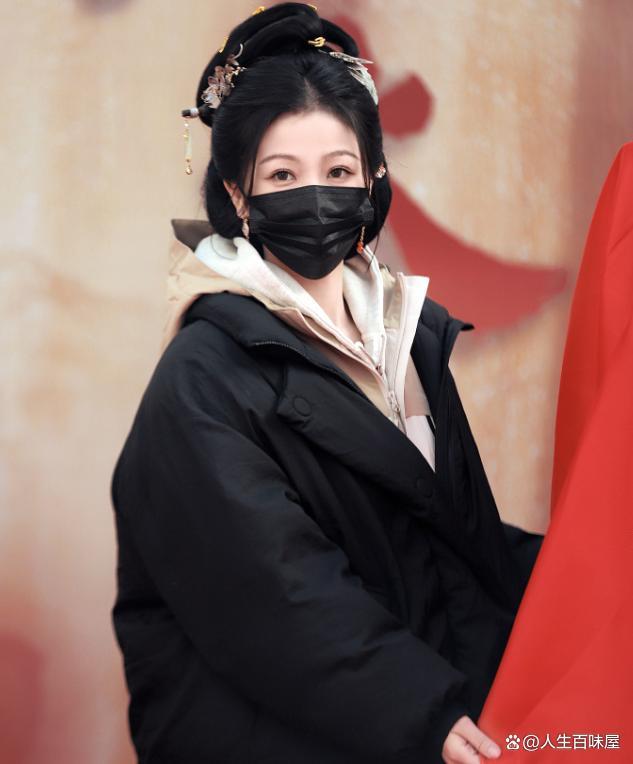 虞书欣张云龙新剧同框 粉丝破纪录应援引发热议