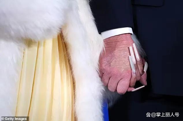 特朗普成立儿童“特朗普账户” 视觉符号压过政策本身