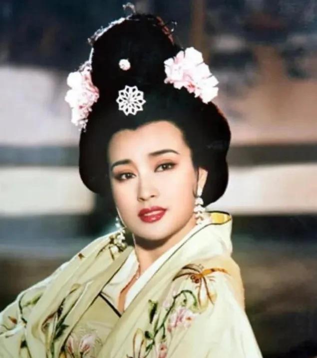 『刘晓庆』回应“8个男友”传闻