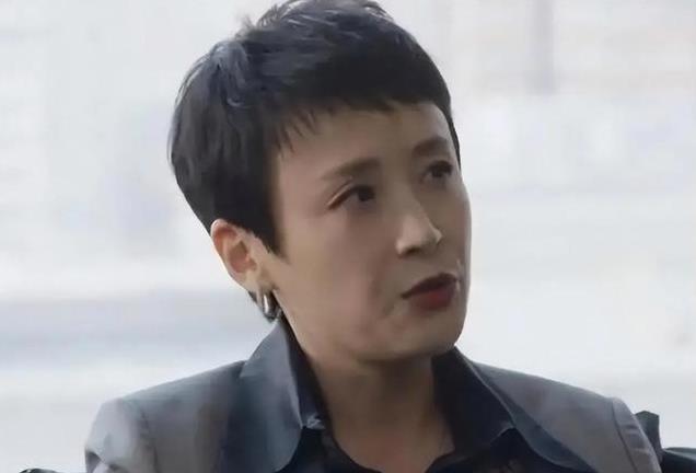 凡人歌：直到秦玲玲获刑三年，终于懂秦峰扮猪吃老虎多可怕