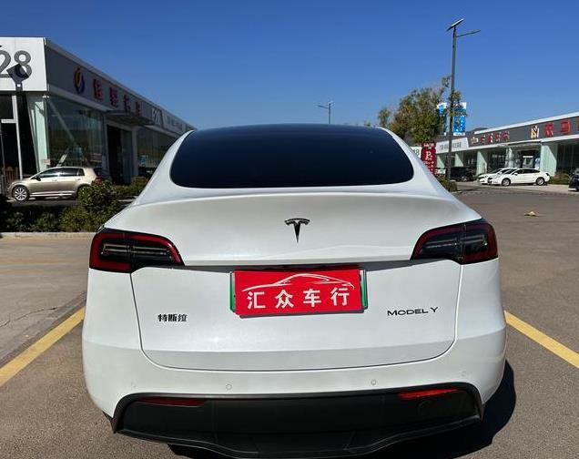 不到18万的特斯拉Model Y 2021款，白色仅3.7万公里！