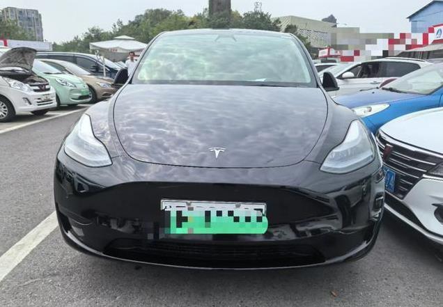 不到17万拿下 22款特斯拉Model Y 后轮驱动版