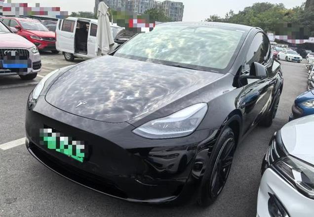 不到17万拿下 22款特斯拉Model Y 后轮驱动版