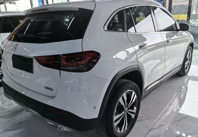 2021年上牌的奔驰 GLA 200报价14.98万，值吗？
