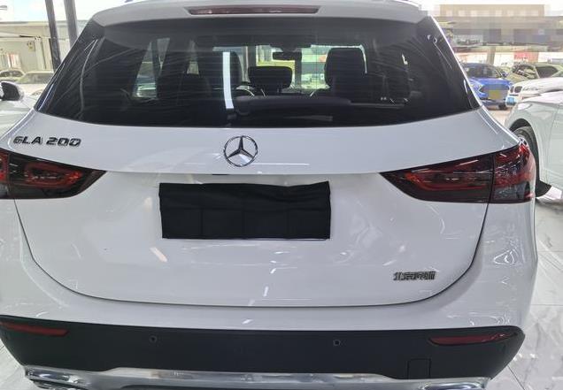 2021年上牌的奔驰 GLA 200报价14.98万，值吗？