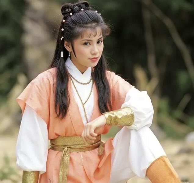 灵动俏黄蓉，甜美映人心—翁美玲