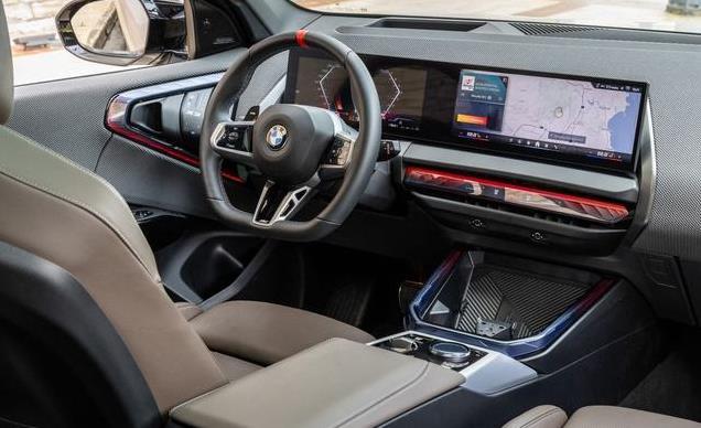 2025款宝马BMW X3 M50 xDrive：充满运动气息