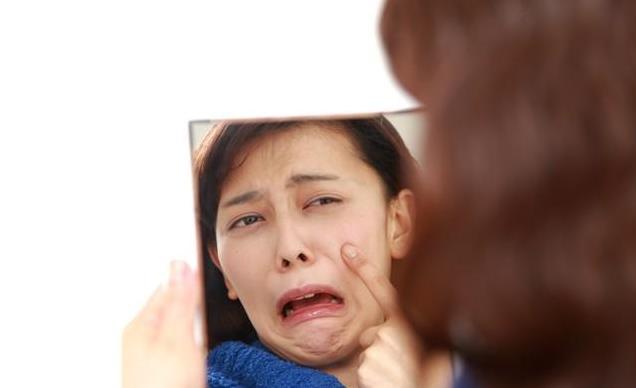 55岁后女性的生活变革：她们如何打破偏见，重新定义青春？