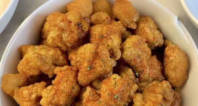 小伙车轮饼卖5元，料足味美生意火爆！两小时卖500个的秘诀大揭秘