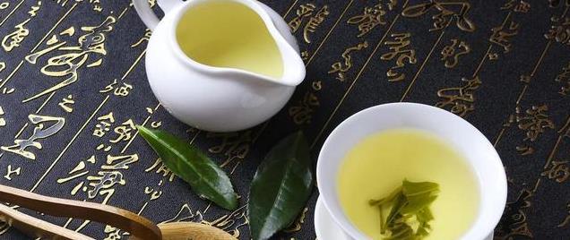 水温决定茶香！掌握这2大黄金温度，3分钟轻松泡出鲜爽绿茶