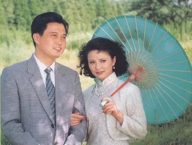 《上海一家人》重播33年，若男未嫁黑皮，究竟为何让人心有不甘？
