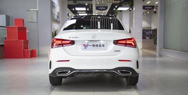 15万入手准新车！2022款奔驰A级，豪华品牌轿跑的性价比之选